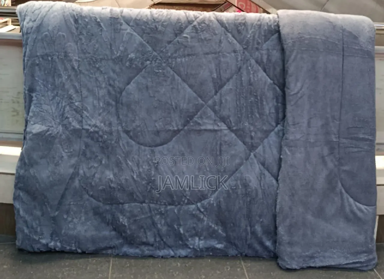 Plain Single Woolen Duvet – 6×6 Size - Tr