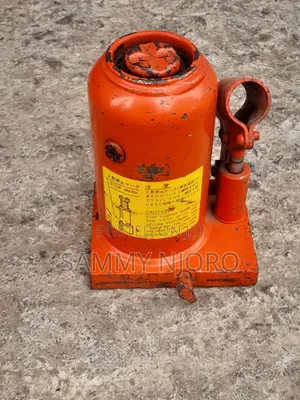 Used Jack V8 and Prado