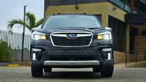 Subaru Forester Premium AWD 2019 Black