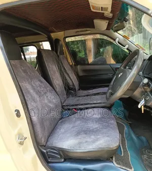 Toyota HiAce 2015 Beige