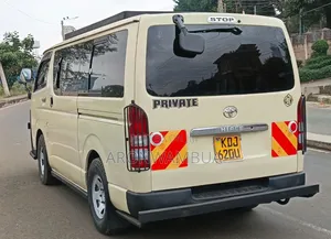 Toyota HiAce 2015 Beige
