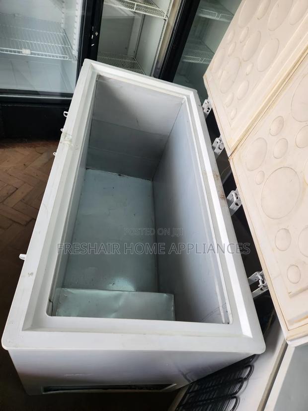 White Deep Freezer 400litres