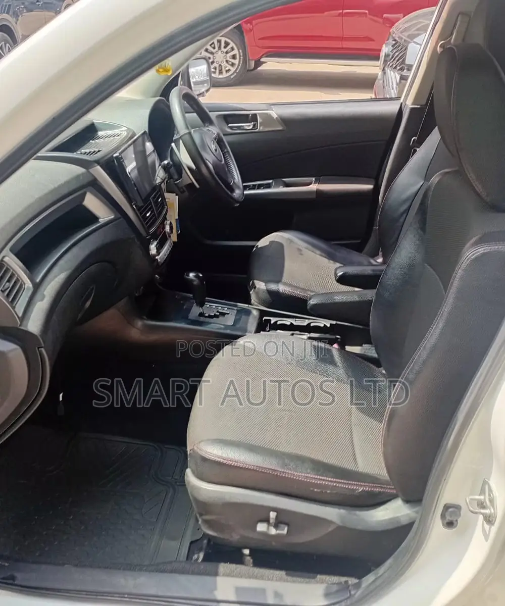 Subaru Exiga 2012 Pearl