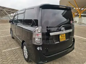 Toyota Voxy 2010 Black