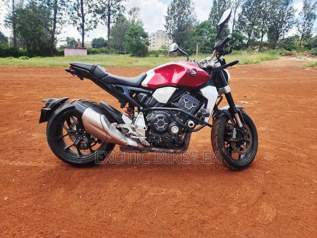 Honda CB 2019 Red