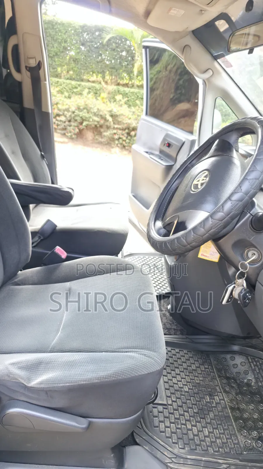 Toyota Noah 2008 Silver
