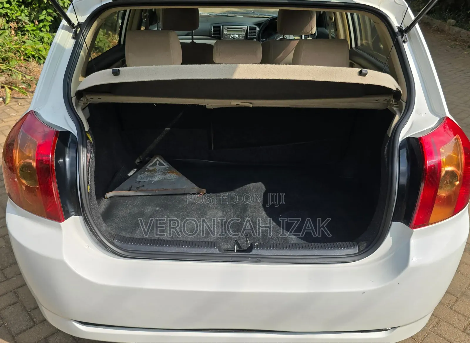 Toyota Corolla RunX 2006 White