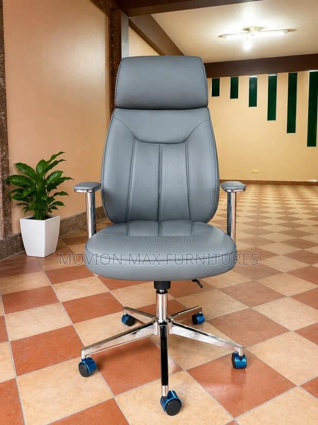 New Grey Leather Executive Chair - thumbnail 2