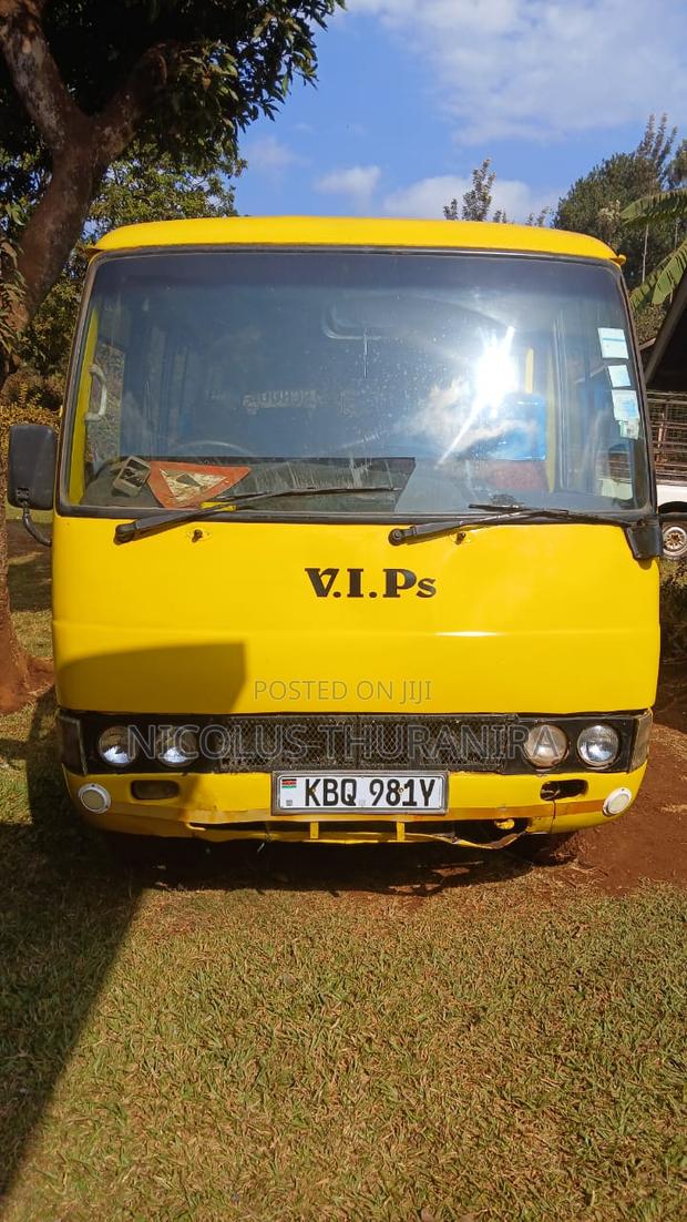 Mitsubishi Fuso Rosa 2014 Yellow - thumbnail 3