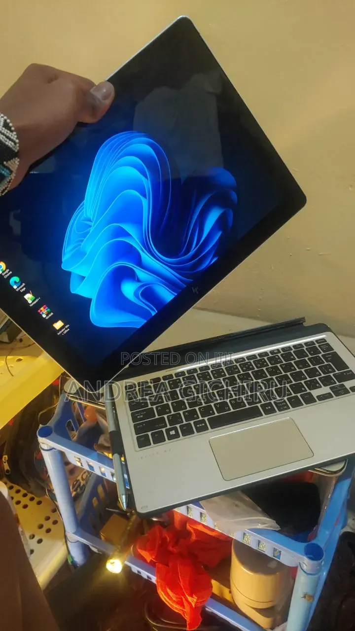 Laptop HP X2 210 G2 8GB Intel Core i5 SSD 256GB