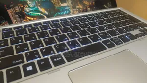 Laptop HP X2 210 G2 8GB Intel Core i5 SSD 256GB