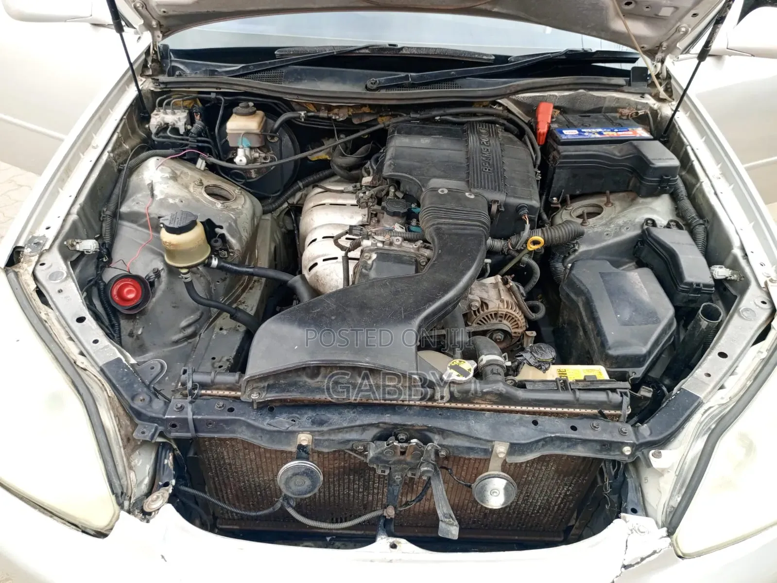 Toyota Mark II 2000 Silver