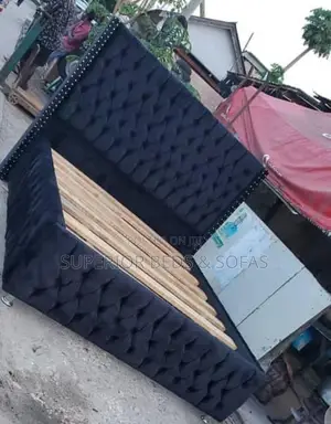 5x6 Ocean Blue Tufted Bed: Pay on Delivery