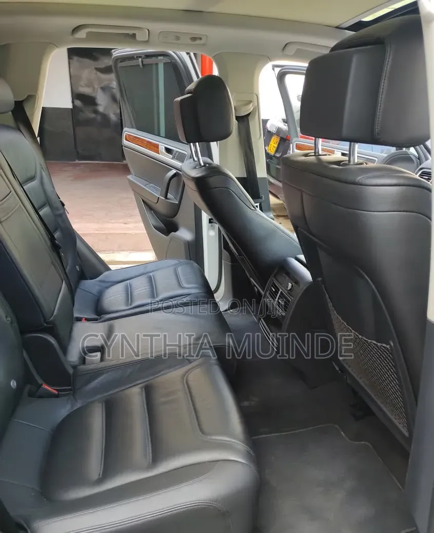 Volkswagen Touareg 2016 White