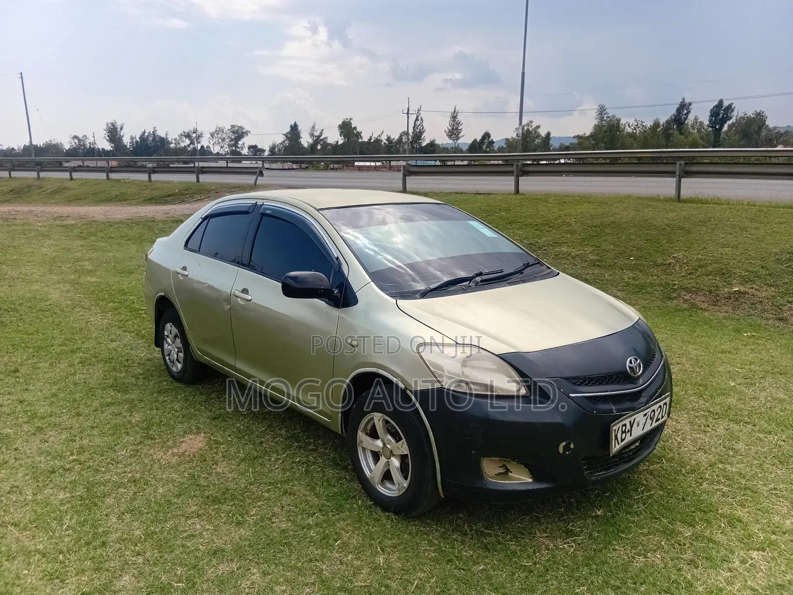 Toyota Belta 2006 Green