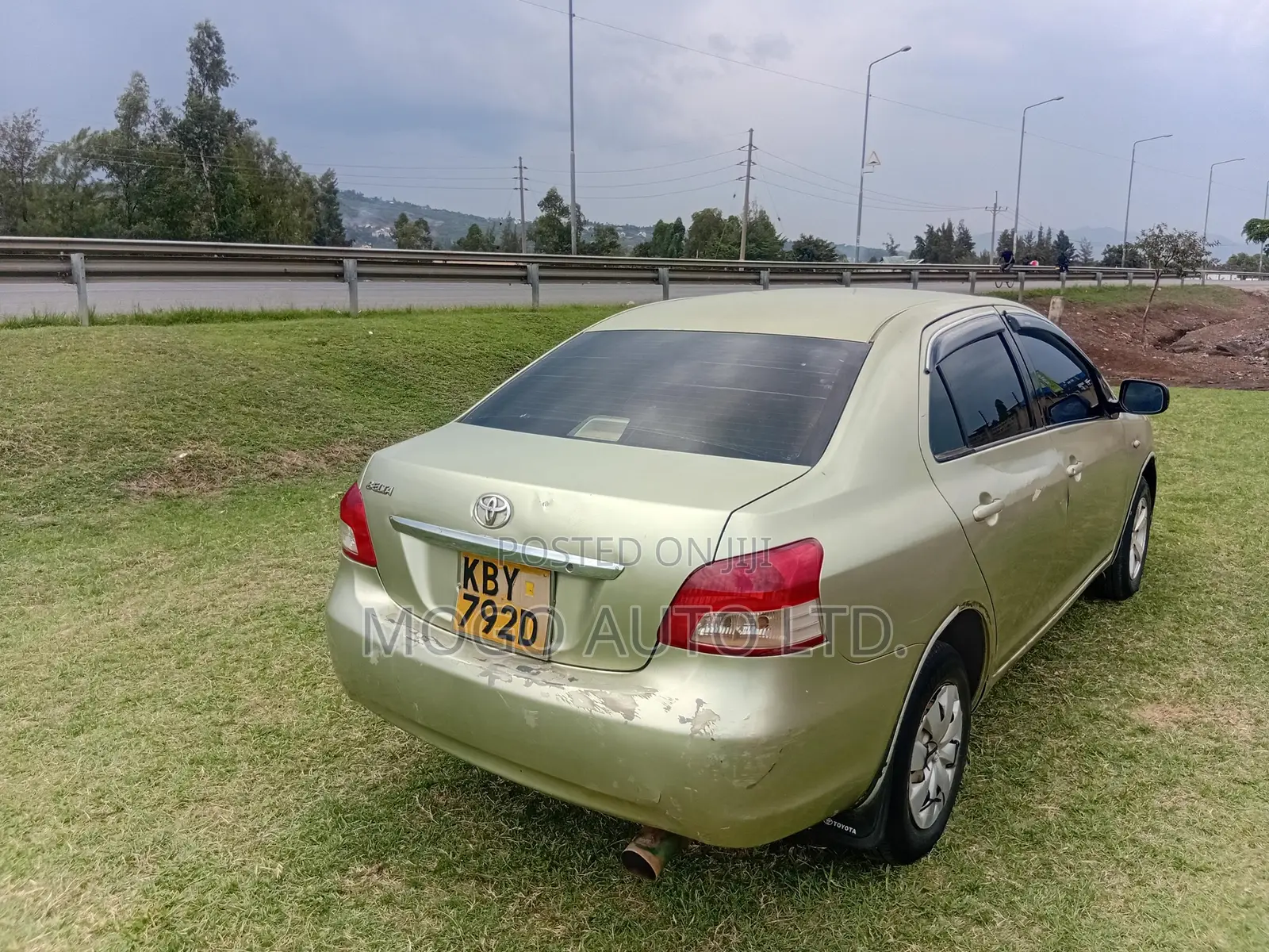 Toyota Belta 2006 Green