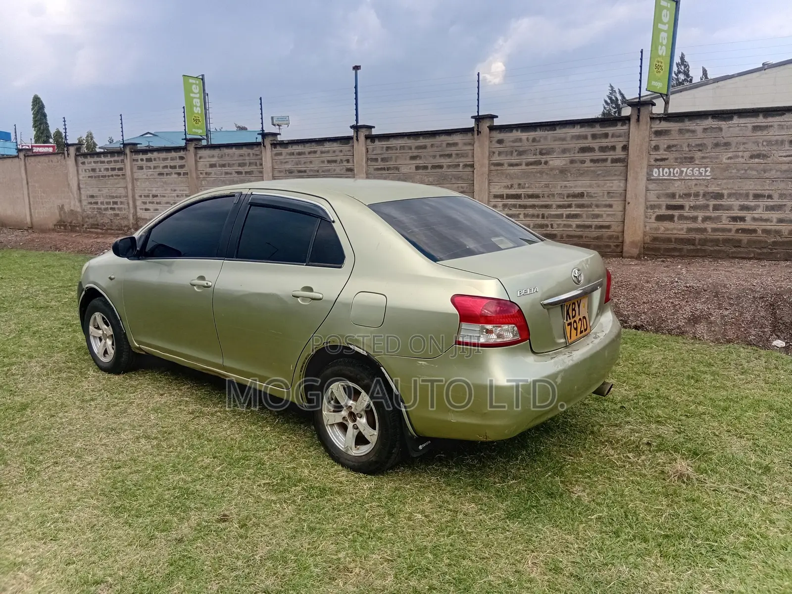 Toyota Belta 2006 Green