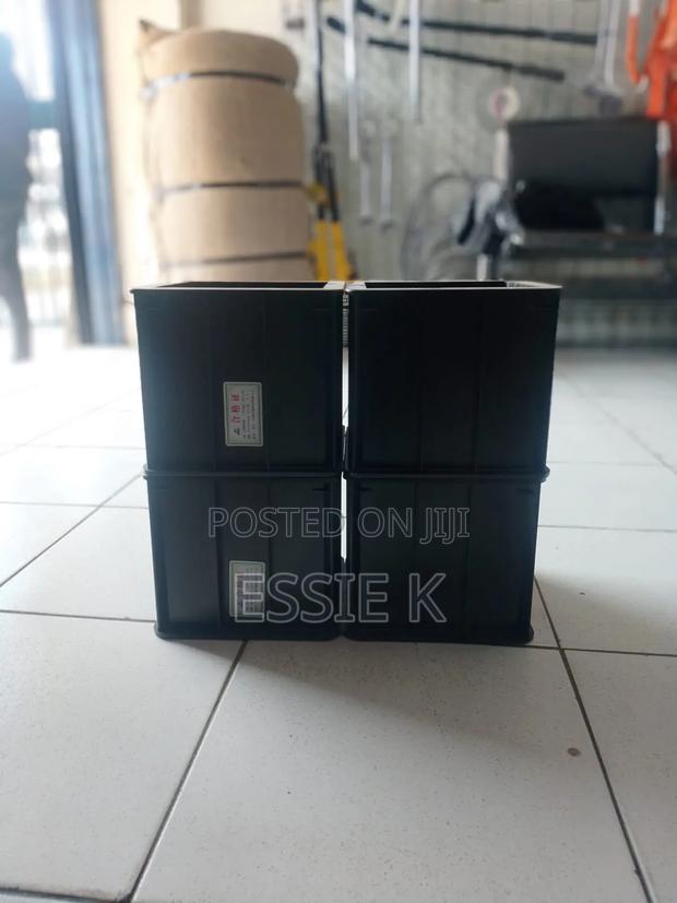 Plastic Concrete Cube Moulds - thumbnail 2