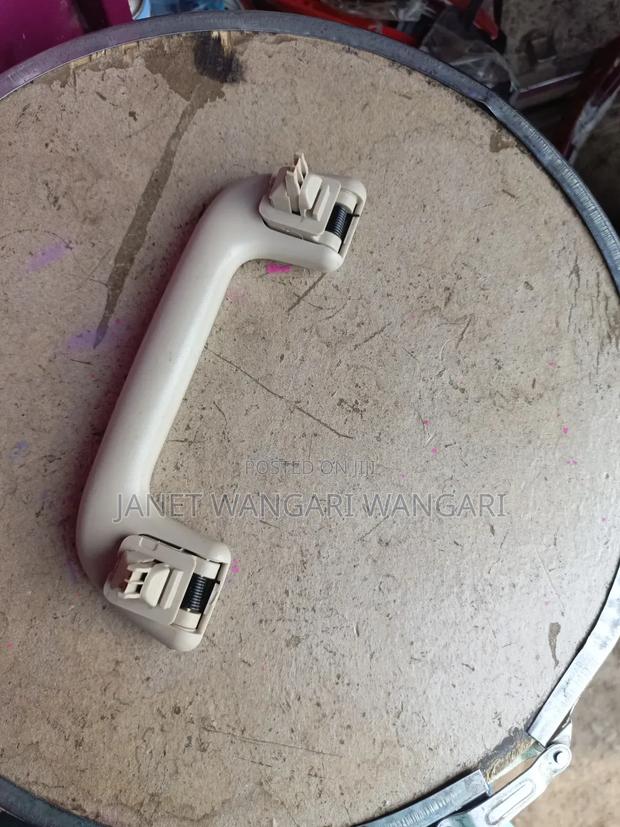 Roofhandles) Armrest Premio 240 - main view