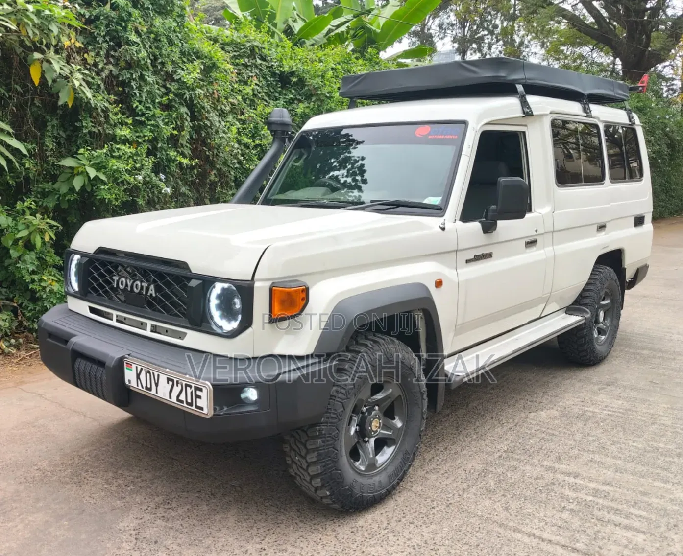 Toyota Land Cruiser 2013 White