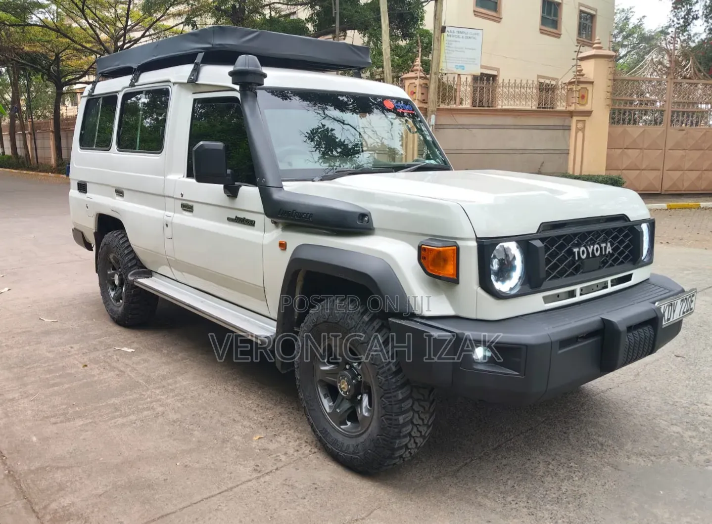 Toyota Land Cruiser 2013 White