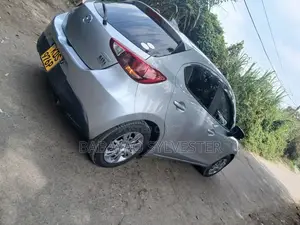Mazda Demio 2019 Silver