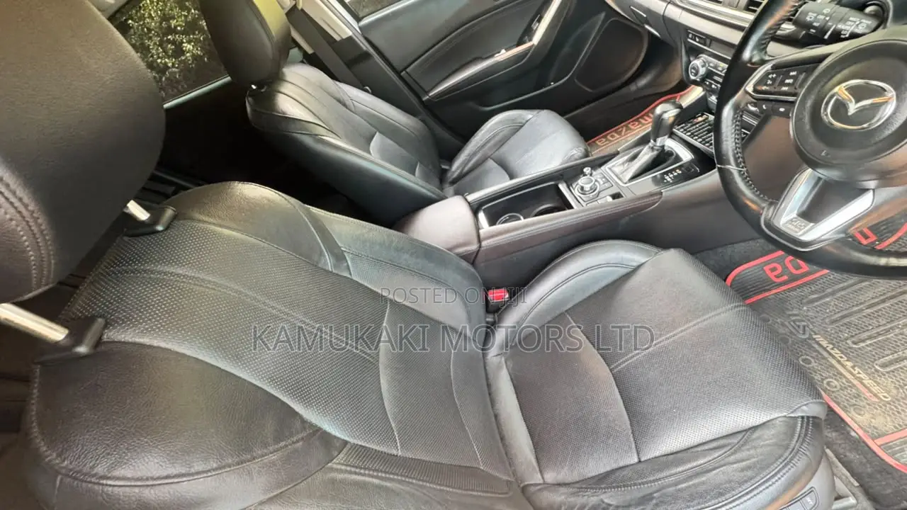 Mazda Axela 2018 Gray