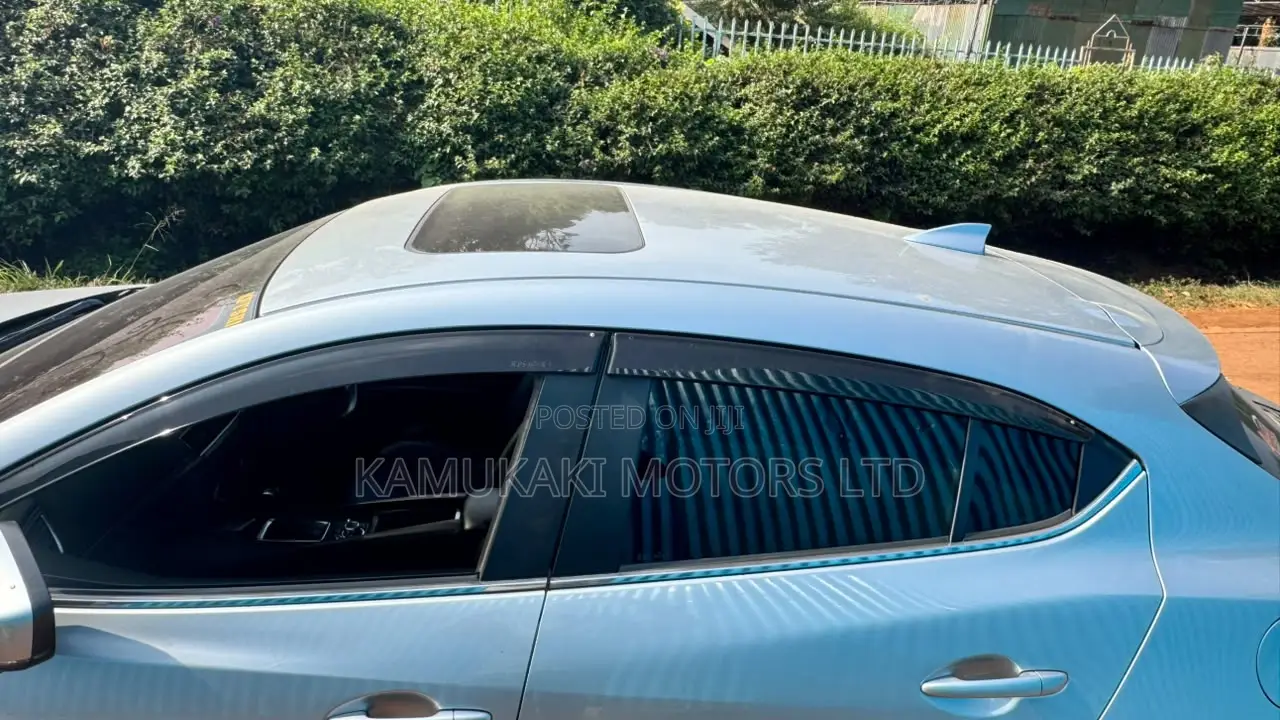 Mazda Axela 2018 Gray