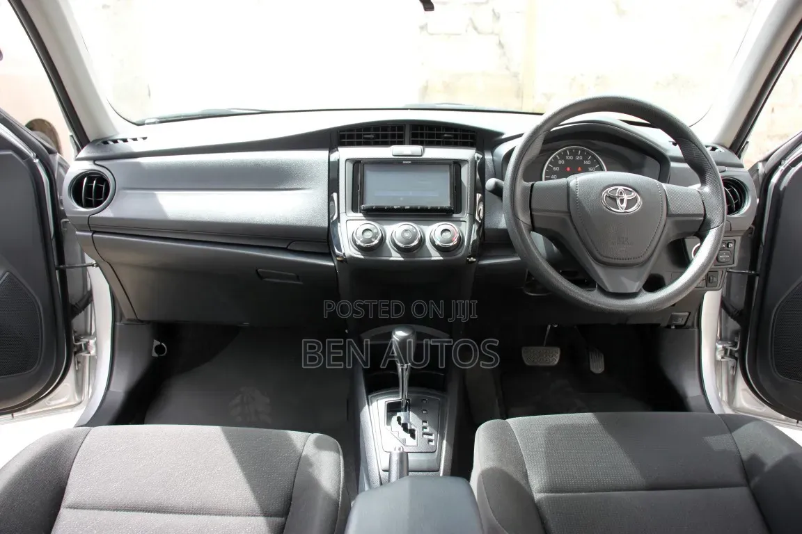 Toyota Axio 2020