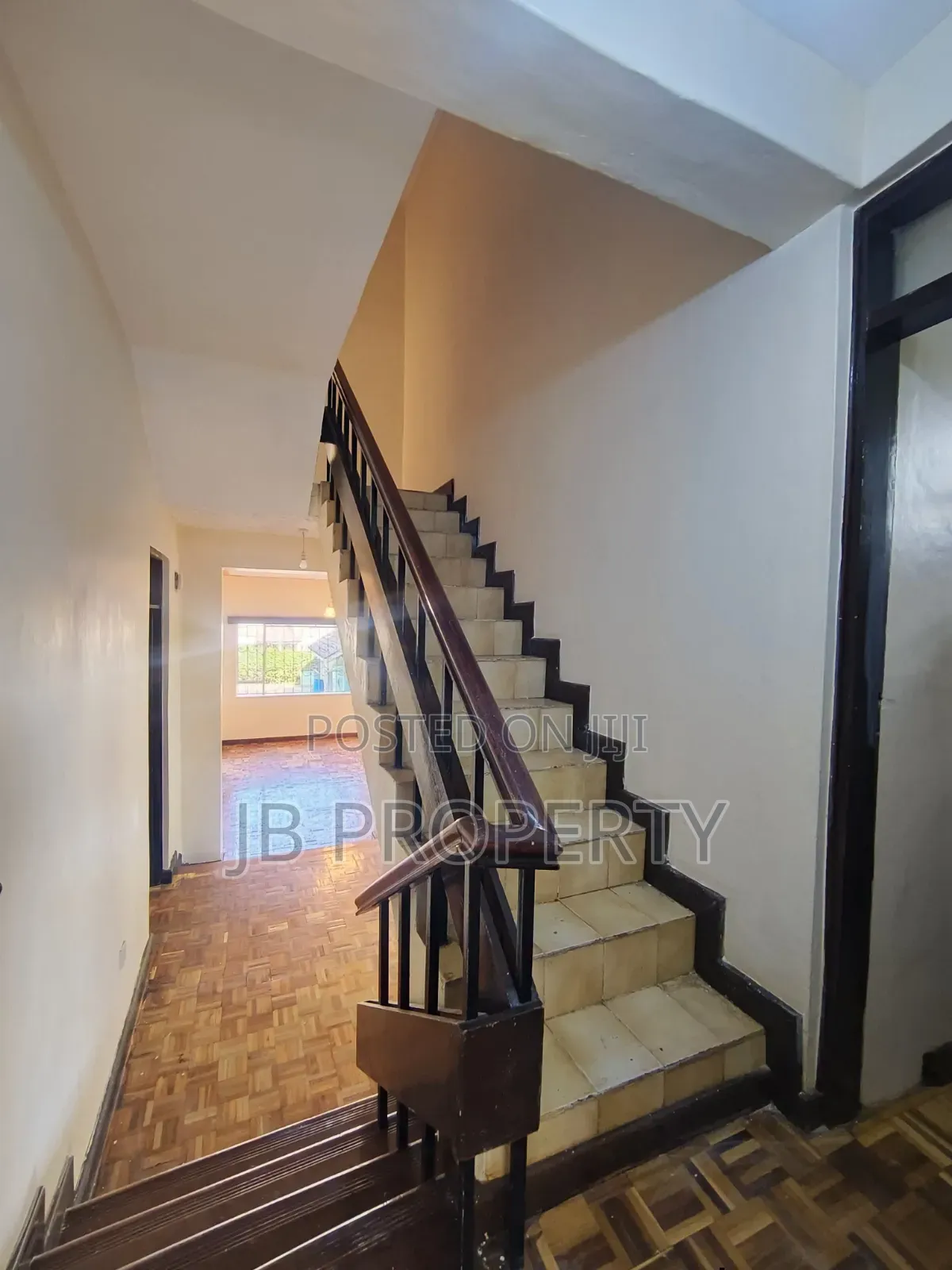 3bdrm Maisonette in Executive 3-Bedroom, Hurlingham for rent
