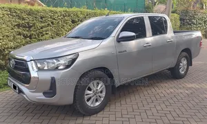 Toyota Hilux 2020 Silver