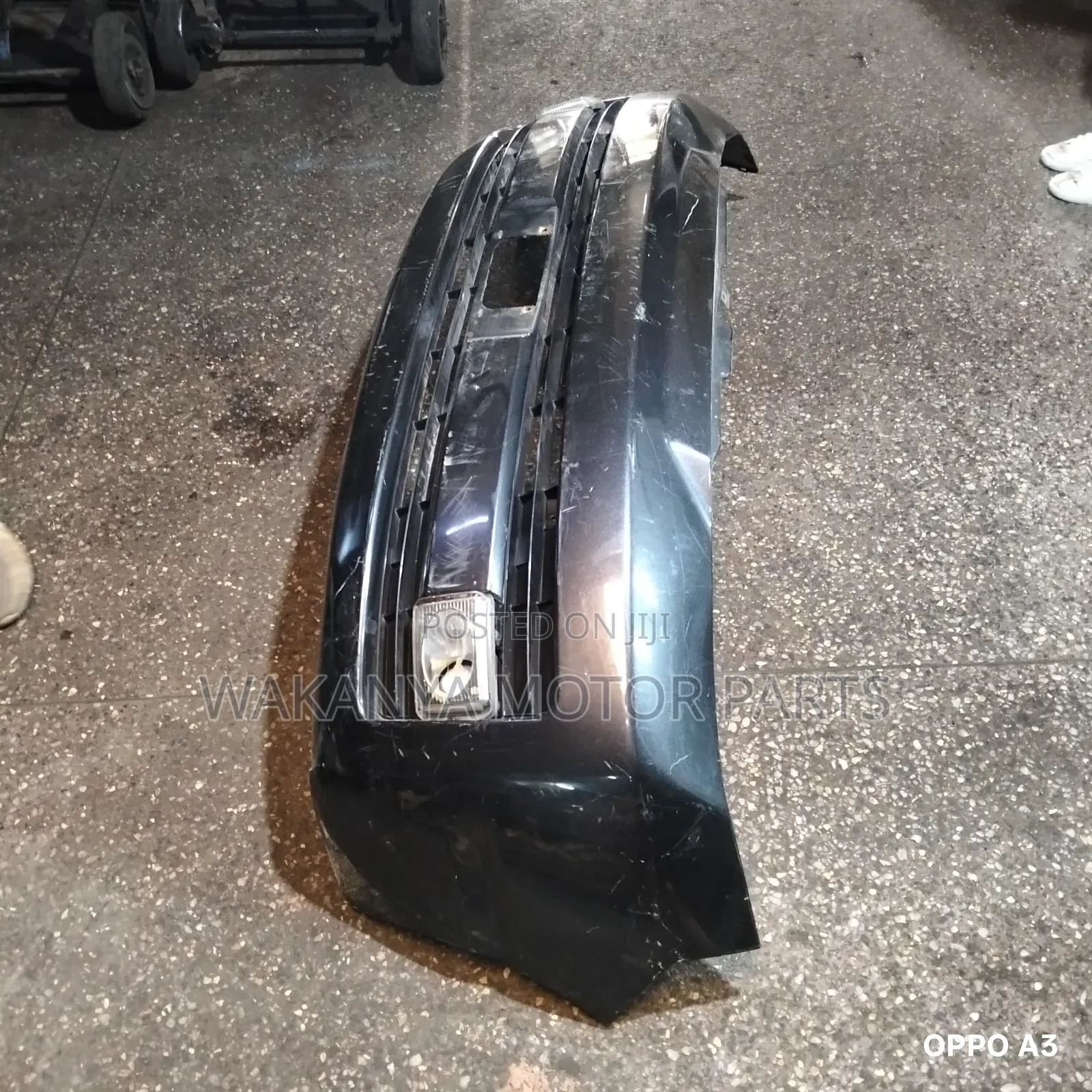 Toyota Voxy Model 2002/2003 Front Bumper, Ex Japan Original Parts