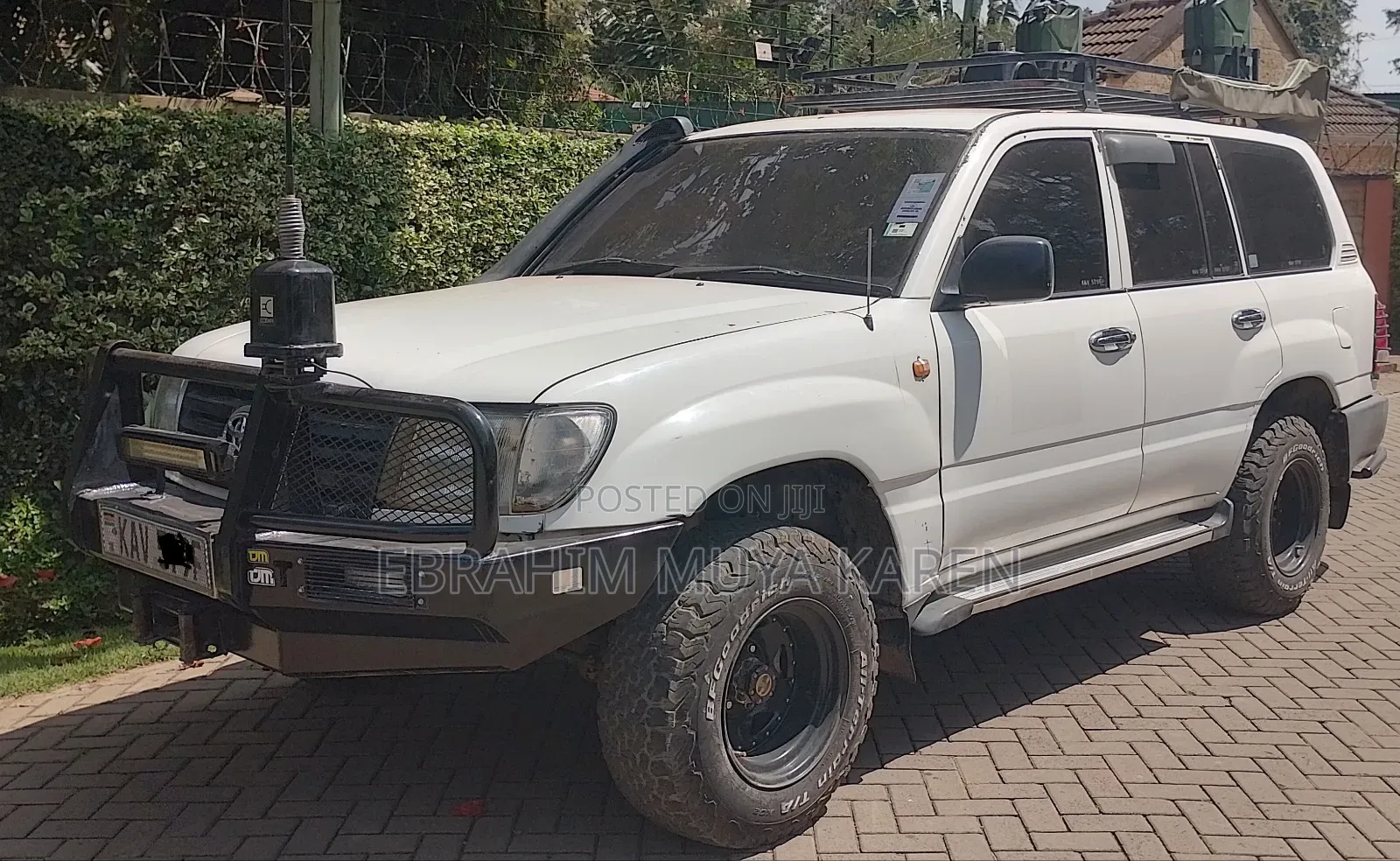 Toyota Land Cruiser 2006 White