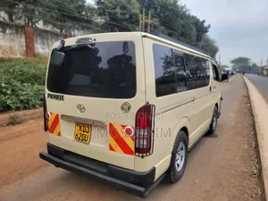 Toyota HiAce 2015 Brown