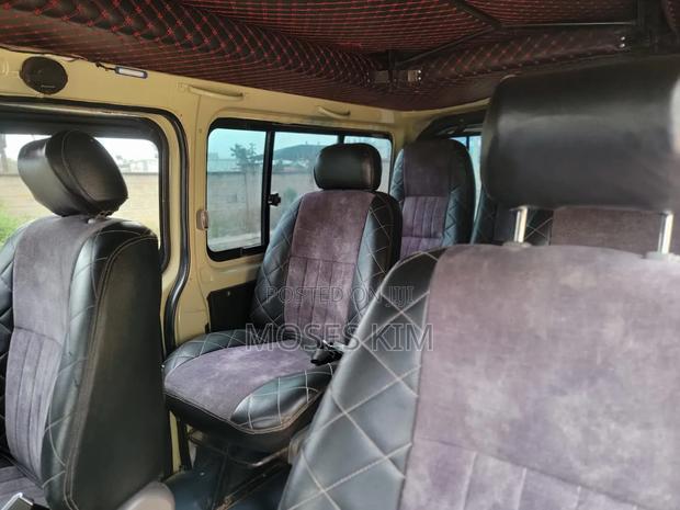 Toyota HiAce 2015 Brown - thumbnail 5