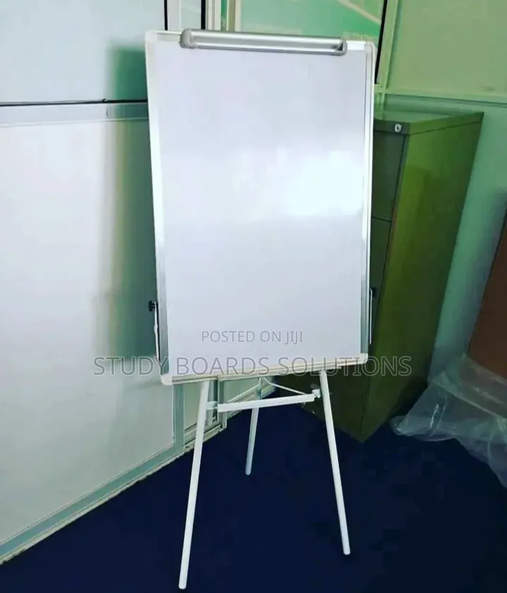 Portable Flipchart Easel – Perfect for Presentations