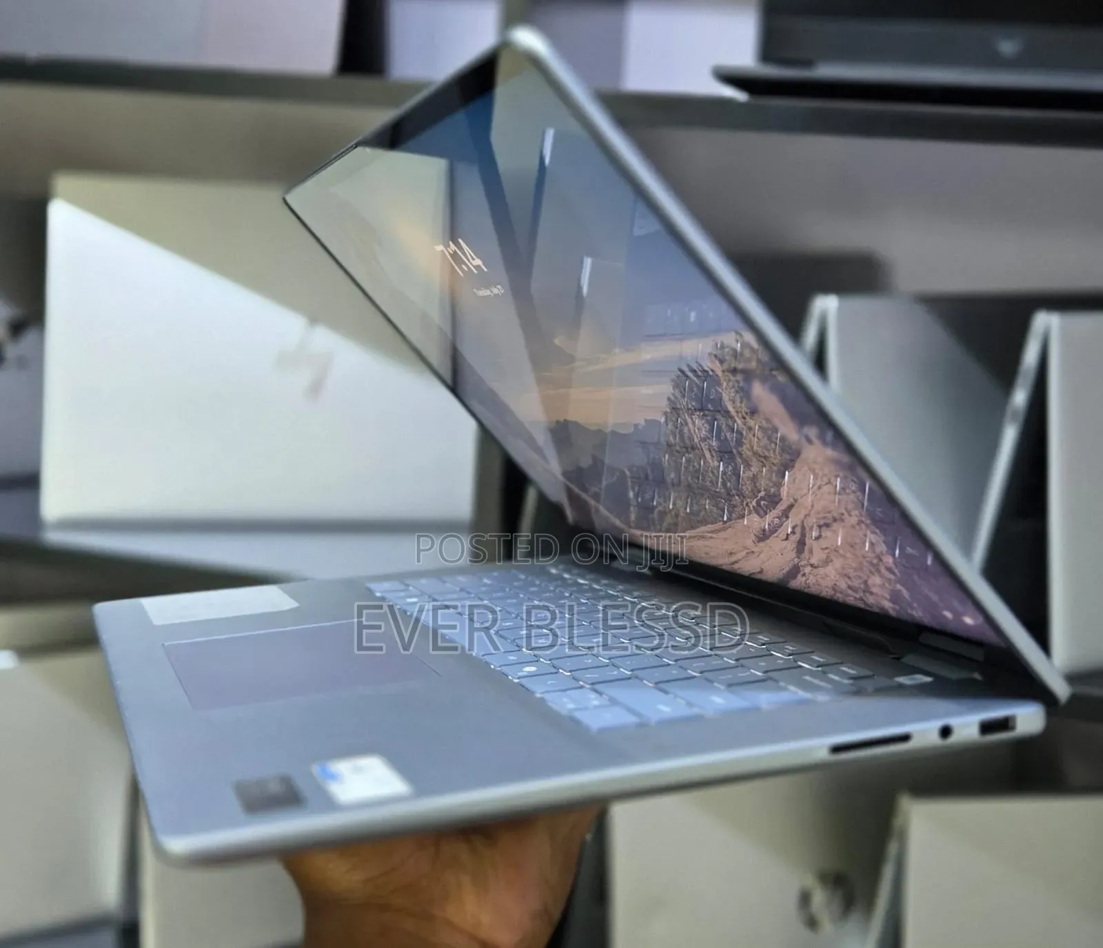 Laptop Dell Inspiron 16 Plus 7640 32GB Intel Core Ultra 9 SSD 2T