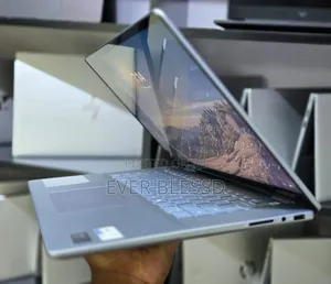 Laptop Dell Inspiron 16 Plus 7640 32GB Intel Core Ultra 9 SSD 2T