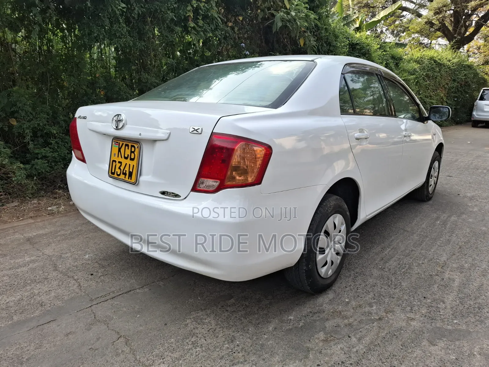 Toyota Axio 2009 White