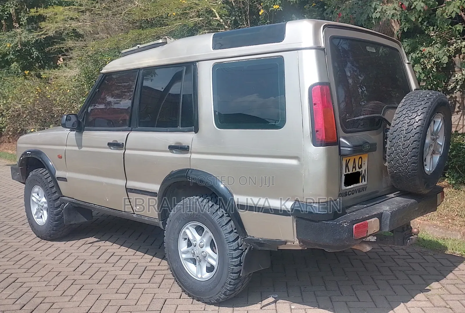 Land Rover Discovery 2003 Gold