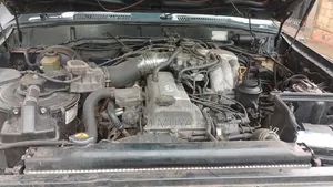 Toyota Land Cruiser 1991 Green