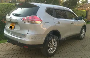 Nissan X-Trail 2014 Silver