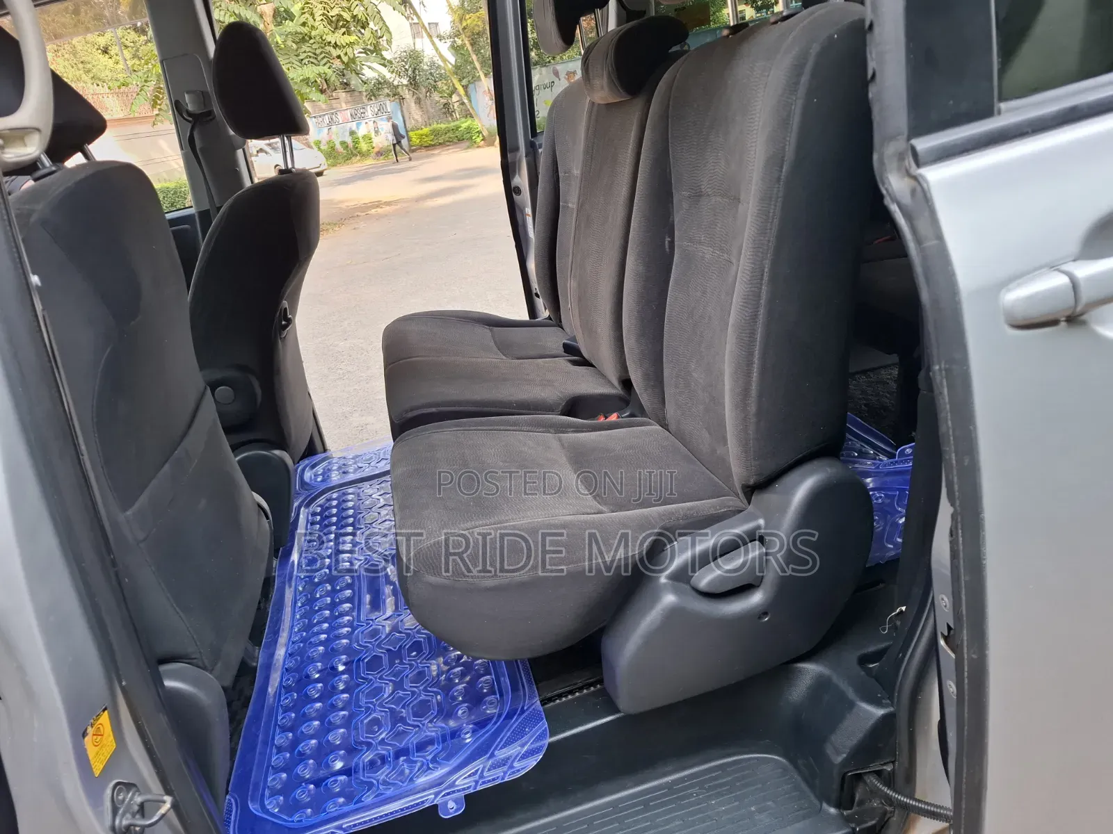 Toyota Voxy 2013 Silver