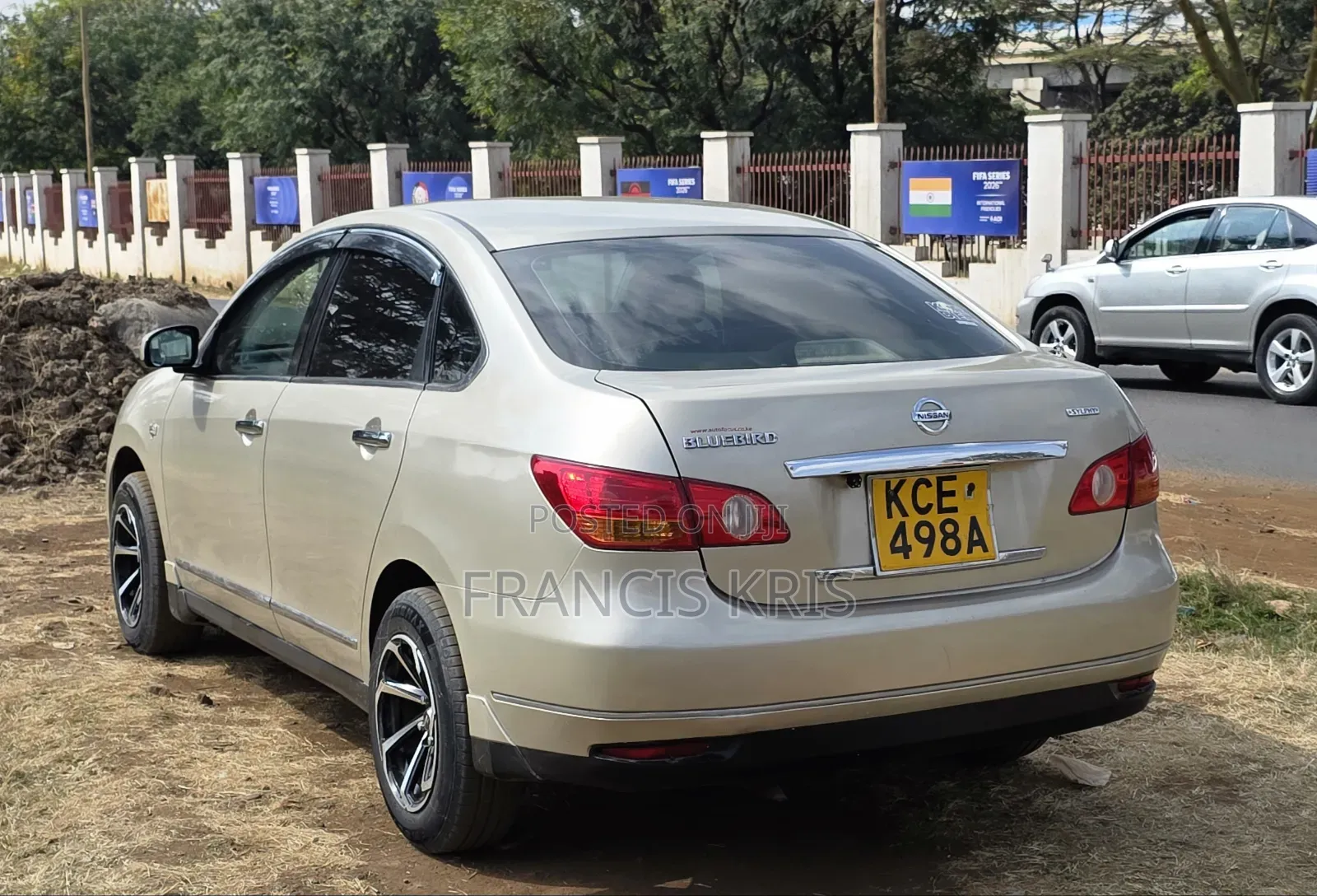 Nissan Bluebird 2008 Beige