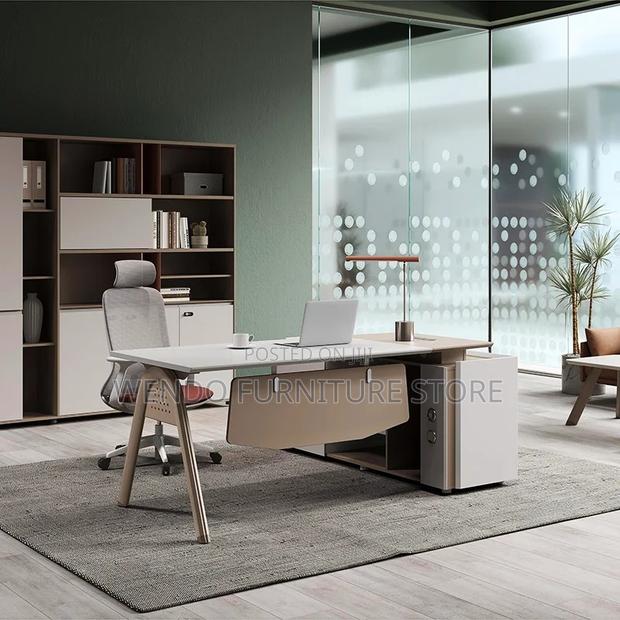 Office Desk; 1.6 Meters Executive Office Desk With Spacious Drawers - thumbnail 6