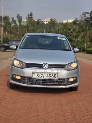 Volkswagen Polo 2019 Silver
