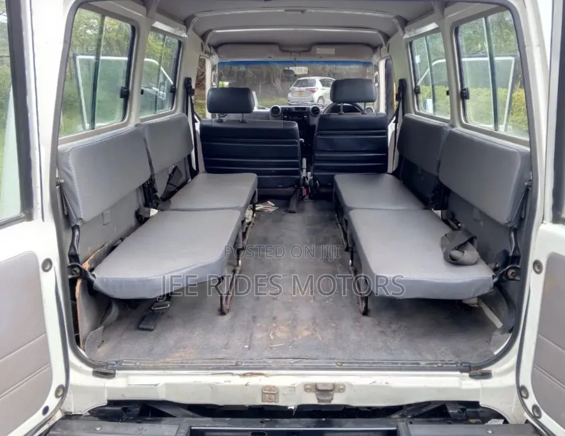 Toyota Land Cruiser 2020 White
