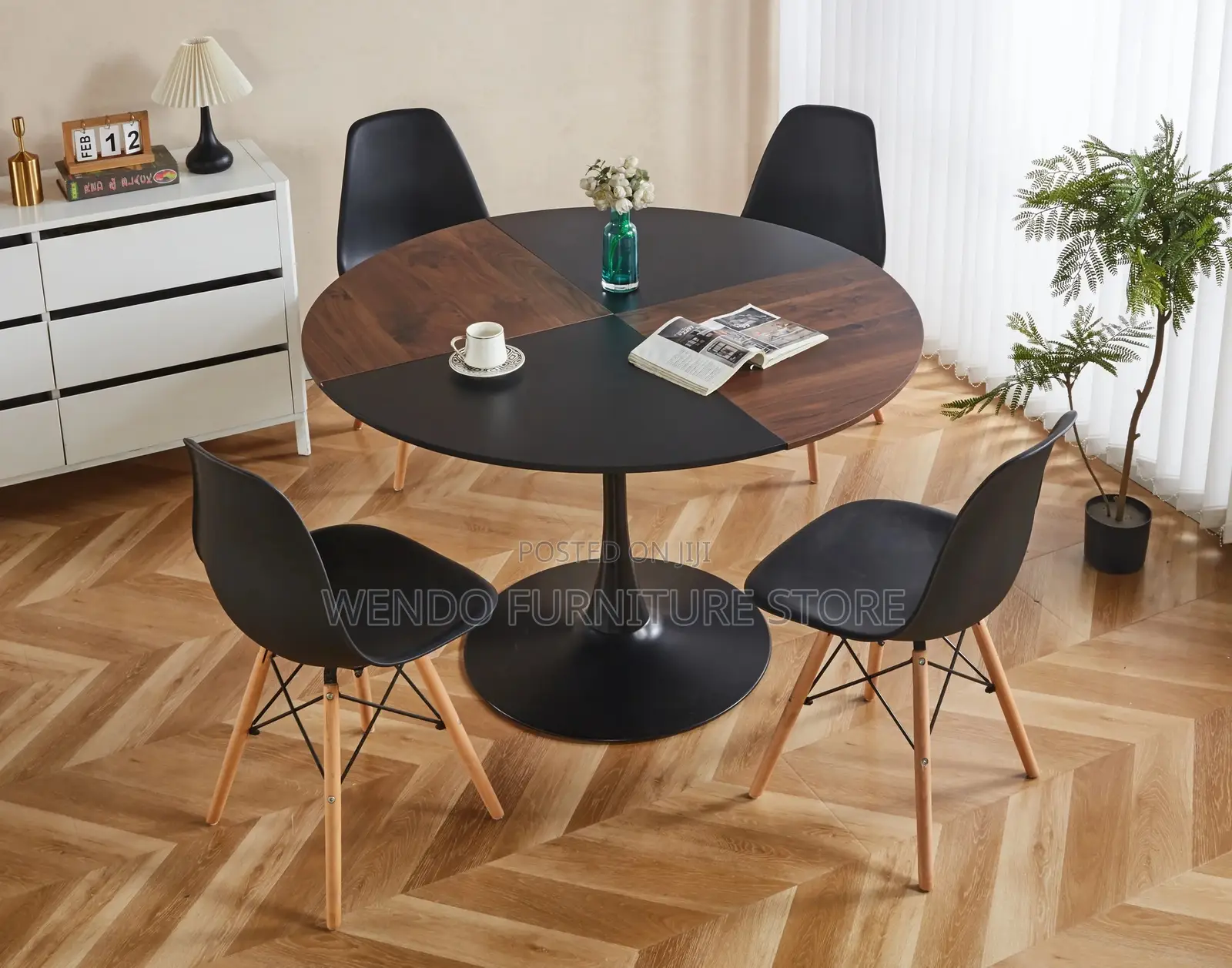 Dining Set; Four Seaters Round Eames Restaurant Dining Set