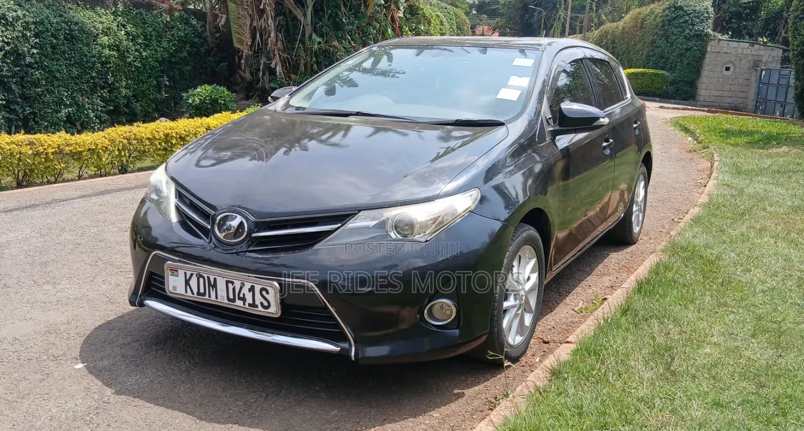 Toyota Auris 2018 Black