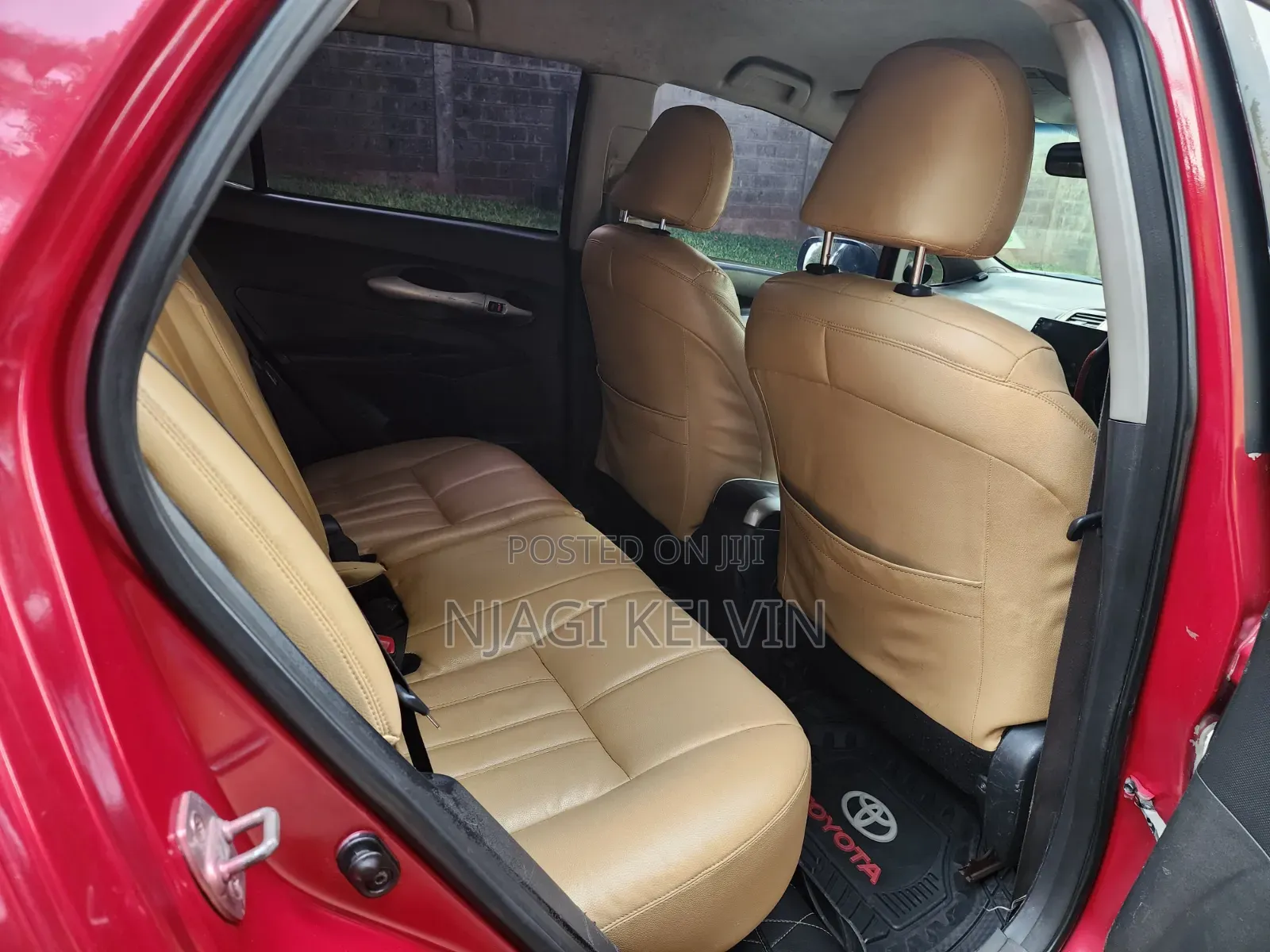 Toyota Auris 2007 Red